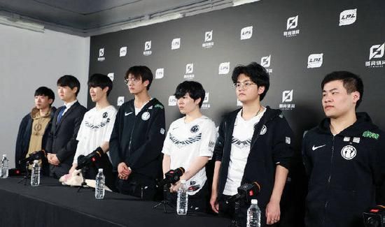 逆水寒手游与宇树科技合作推动虚拟世界机器人技术发展